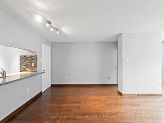 1006 - 705 King St W