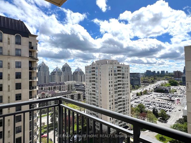 1705 - 662 Sheppard Ave E