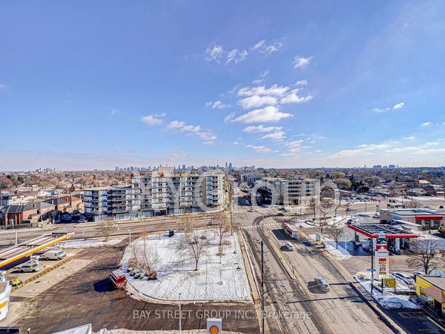 905 - 920 Sheppard Ave W