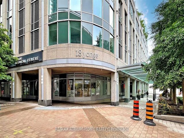 2709 - 18 Yonge St