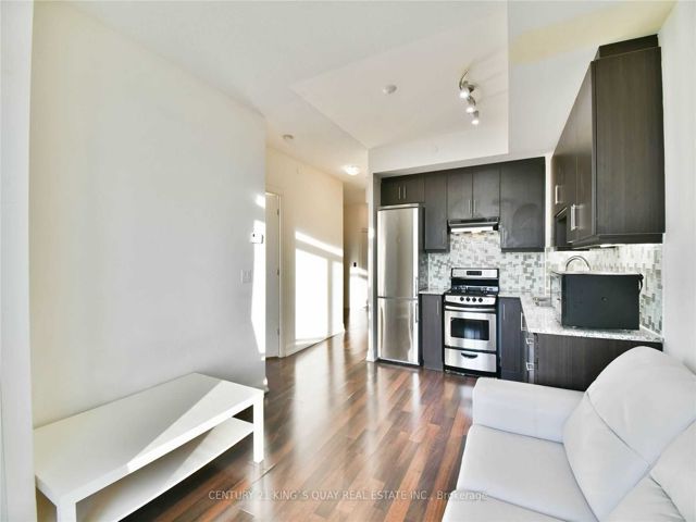 207 - 68 Canterbury Pl