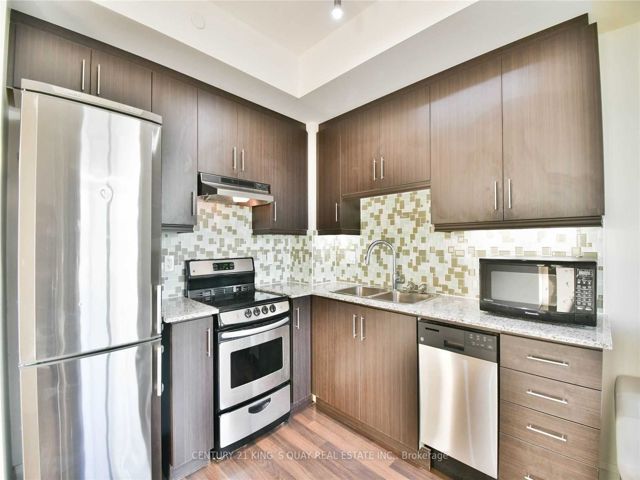 207 - 68 Canterbury Pl