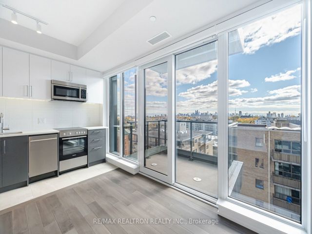 1111 - 2525 Bathurst St