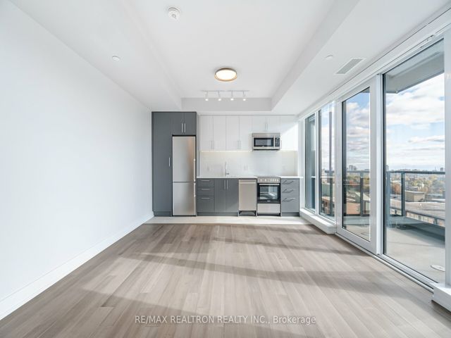 1111 - 2525 Bathurst St