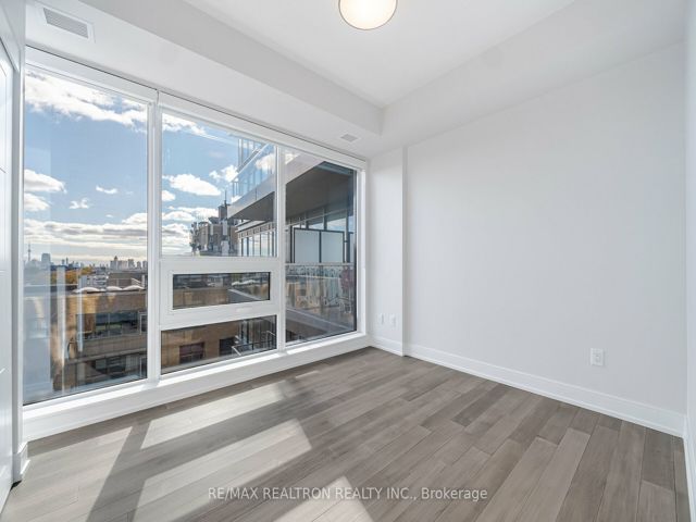 1111 - 2525 Bathurst St