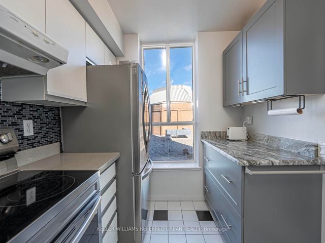 1209 - 21 Overlea Blvd