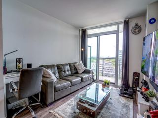 1220 - 120 Varna Dr
