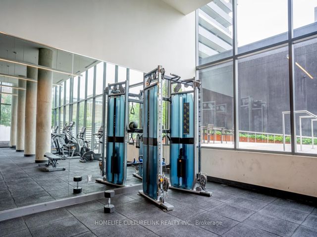 1220 - 120 Varna Dr
