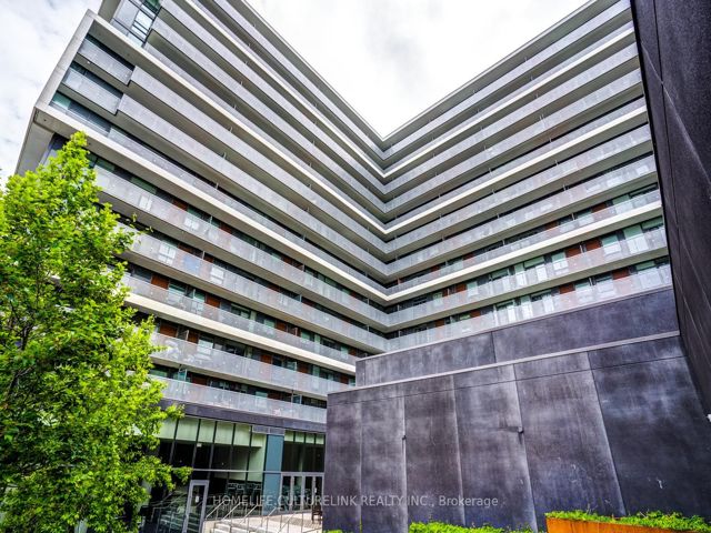 1220 - 120 Varna Dr