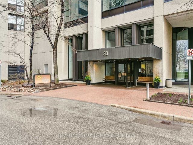 503 - 33 Harbour Sq