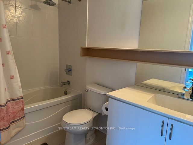 717 - 2885 Bayview Ave