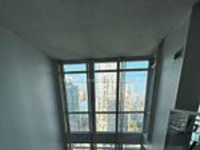 2808 - 15 Fort York Blvd