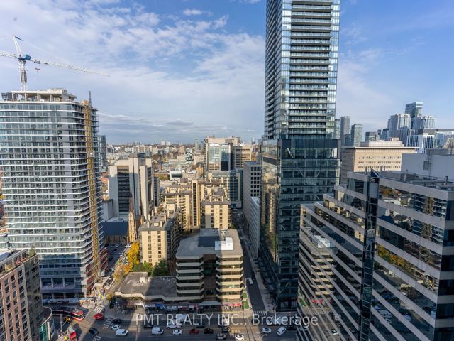 2701 - 238 Simcoe St