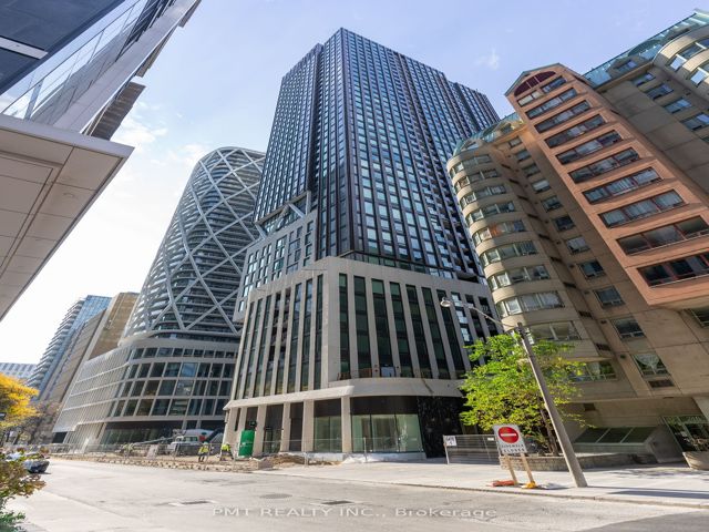 2701 - 238 Simcoe St