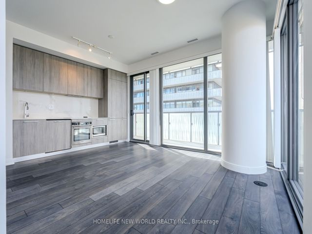 4409 - 50 Charles St E