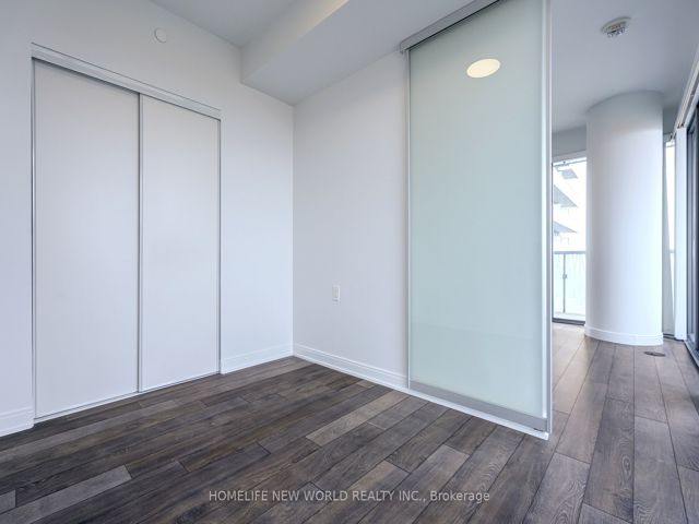 4409 - 50 Charles St E