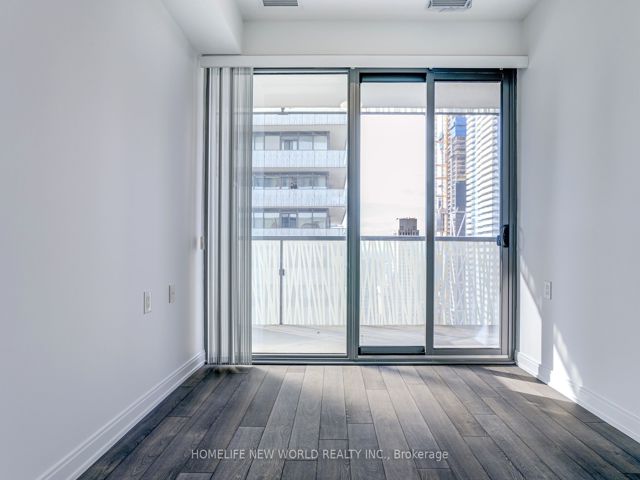 4409 - 50 Charles St E