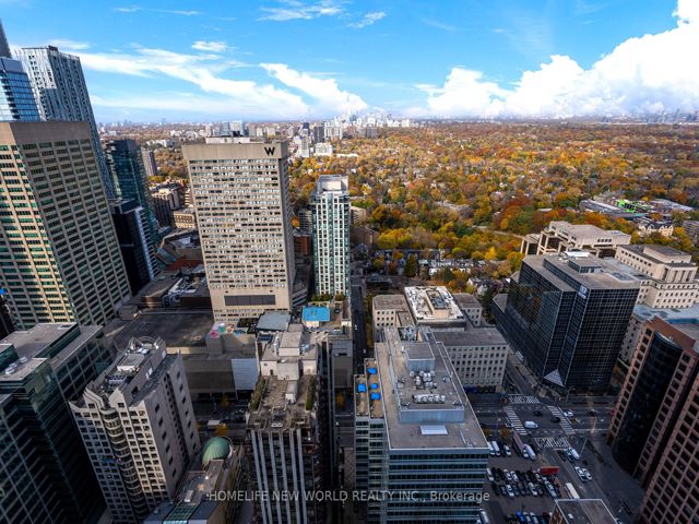 4409 - 50 Charles St E