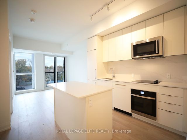 332 - 181 Sheppard Ave E