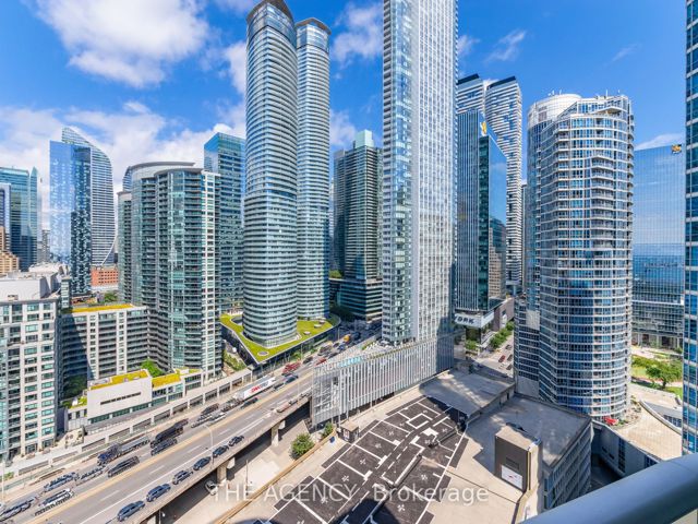 2201 - 218 Queens Quay W