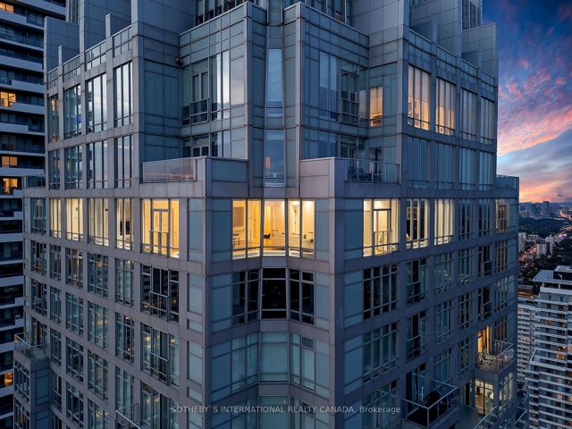 5202 - 2191 Yonge St