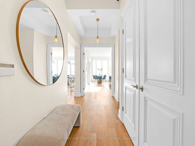 5202 - 2191 Yonge St