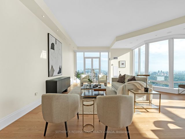 5202 - 2191 Yonge St