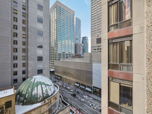1014 - 85 Bloor St E