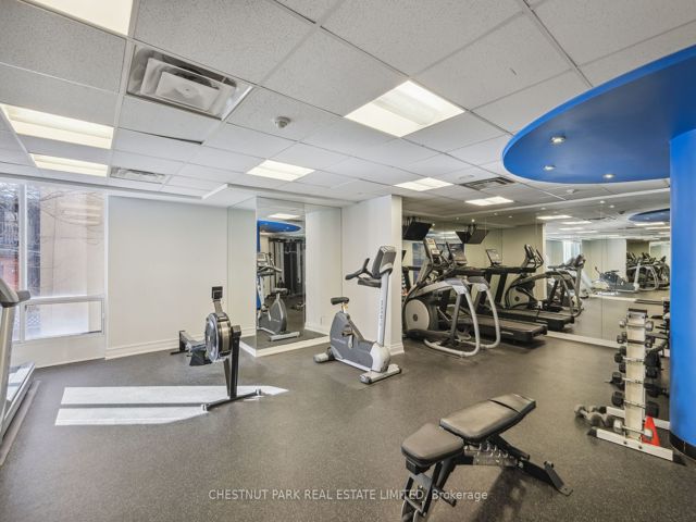 1014 - 85 Bloor St E