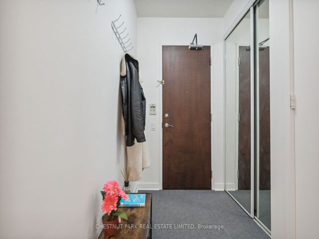1014 - 85 Bloor St E