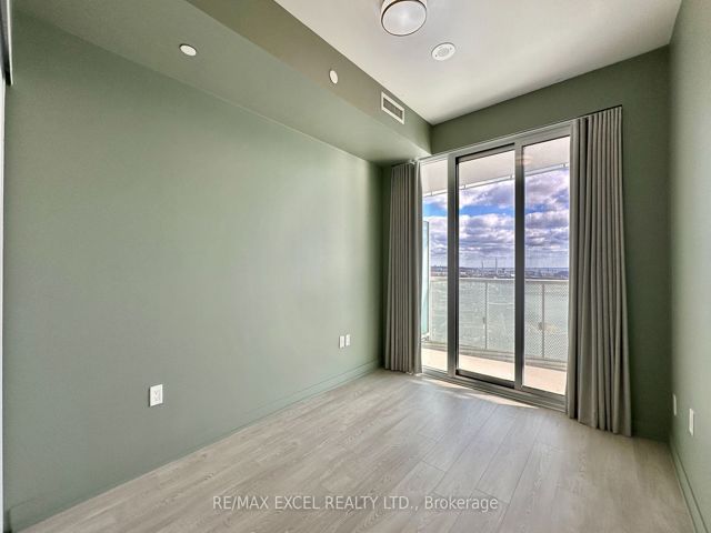 3101 - 15 Queens Quay E