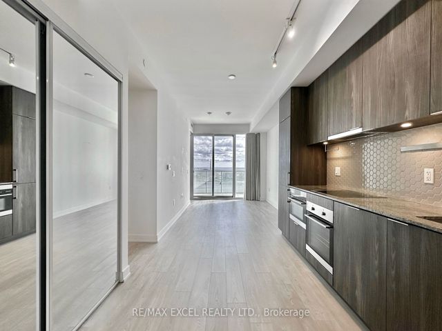 3101 - 15 Queens Quay E