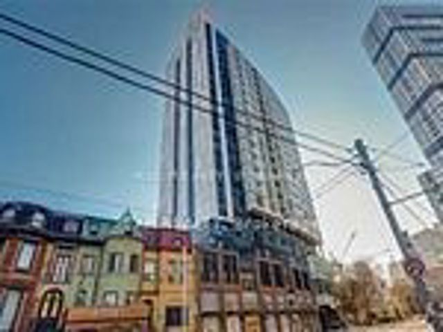 705 - 219 Dundas St E