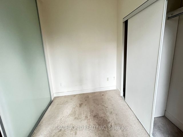 301 - 23 Sheppard Ave E