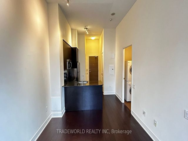301 - 23 Sheppard Ave E