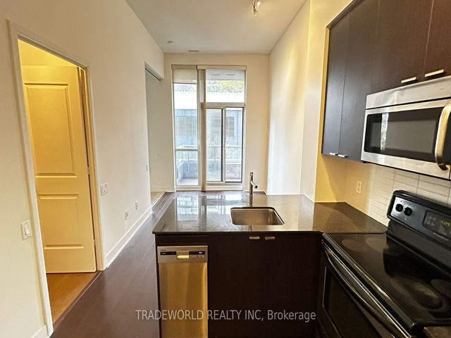 301 - 23 Sheppard Ave E