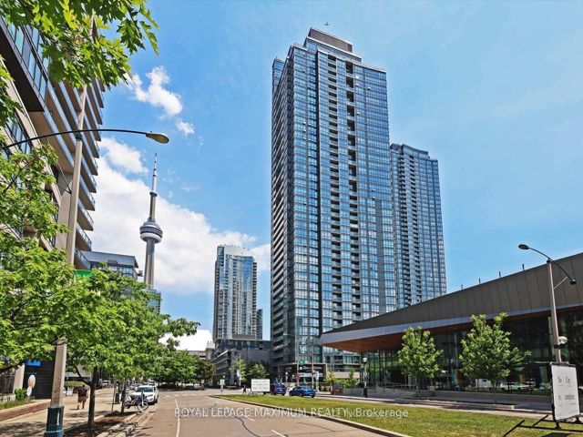 1102 - 15 Fort York Blvd