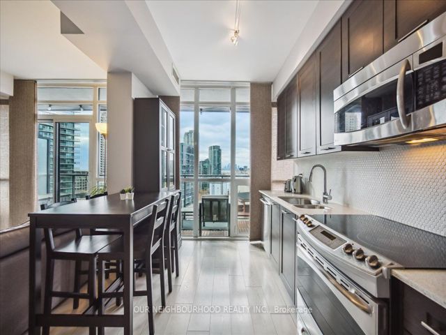 1212 - 169 Fort York Blvd