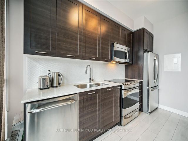 1212 - 169 Fort York Blvd