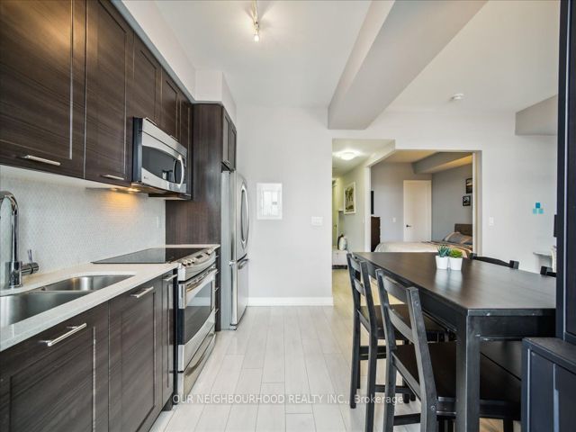 1212 - 169 Fort York Blvd