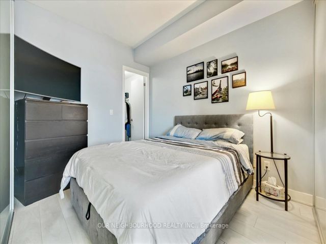 1212 - 169 Fort York Blvd