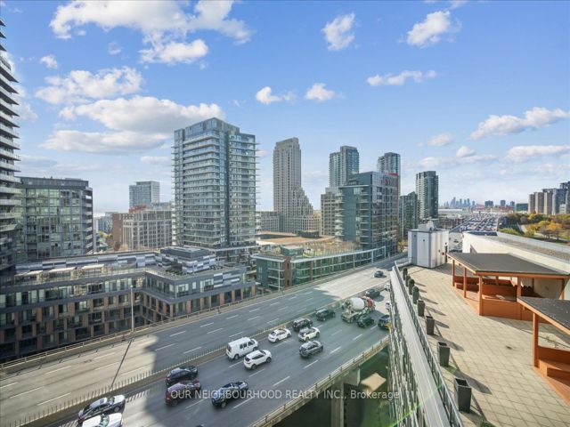 1212 - 169 Fort York Blvd