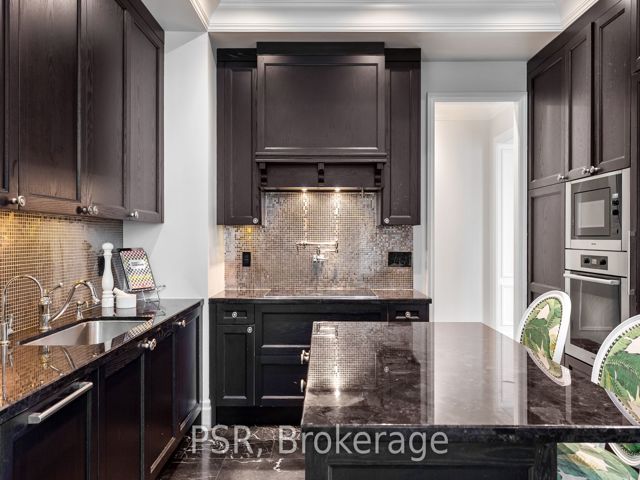 3901 - 311 Bay St
