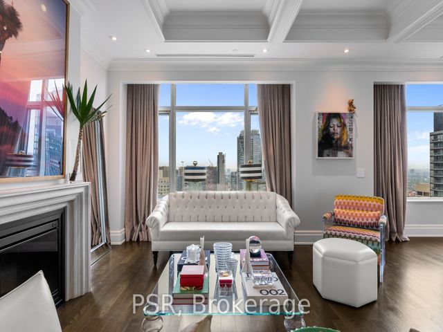 3901 - 311 Bay St