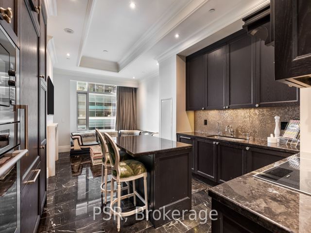 3901 - 311 Bay St