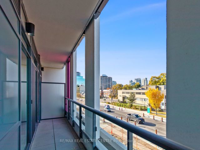 225 - 181 Sheppard Ave Ave E