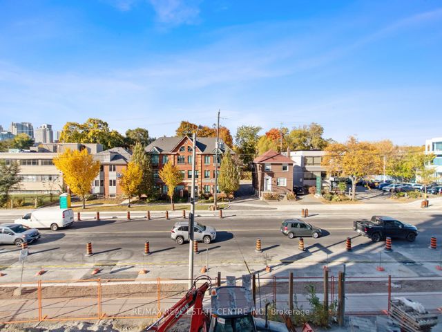 225 - 181 Sheppard Ave Ave E