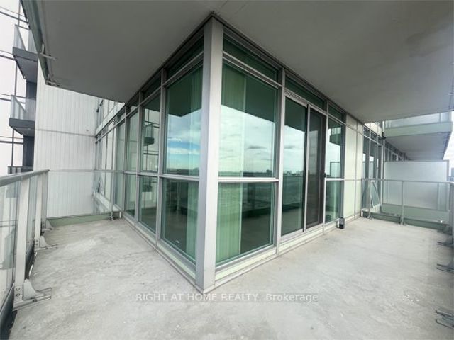 2302 - 29 Singer Crt
