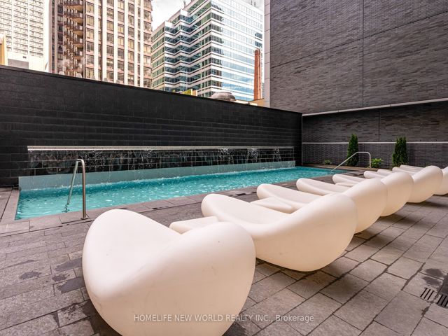 2508 - 42 Charles St E