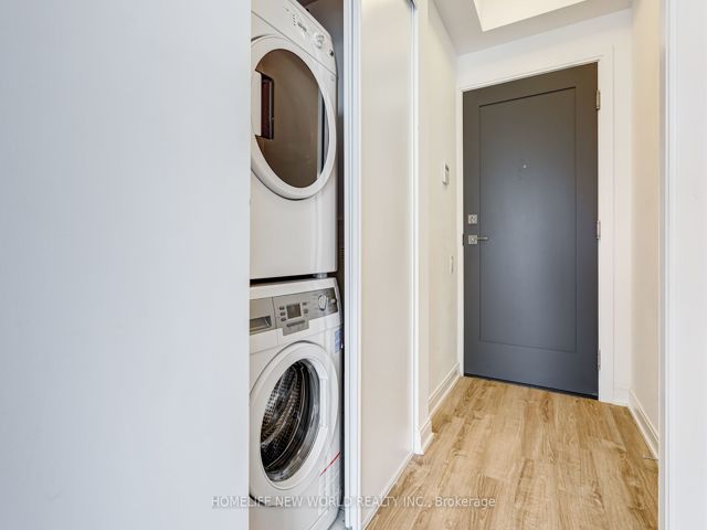2508 - 42 Charles St E
